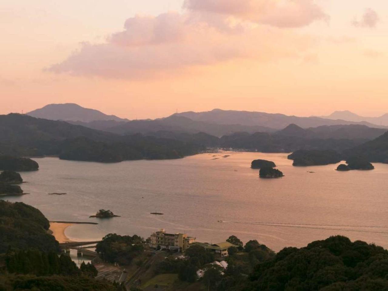 Kokuminshukusha Irohajima Hotel Karatsu Buitenkant foto